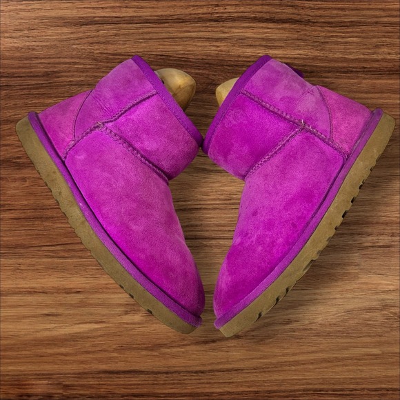 UGG Suede Ankle Boots Purple‎ Winter Warm Comfy Casual Shoes US 6 - Picture 1 of 8
